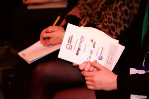 crowd leaftlet Mobile Connect 2015